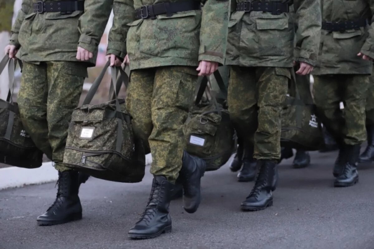    В Думе хотят увеличить срок службы в армии до двух лет для новых граждан РФ