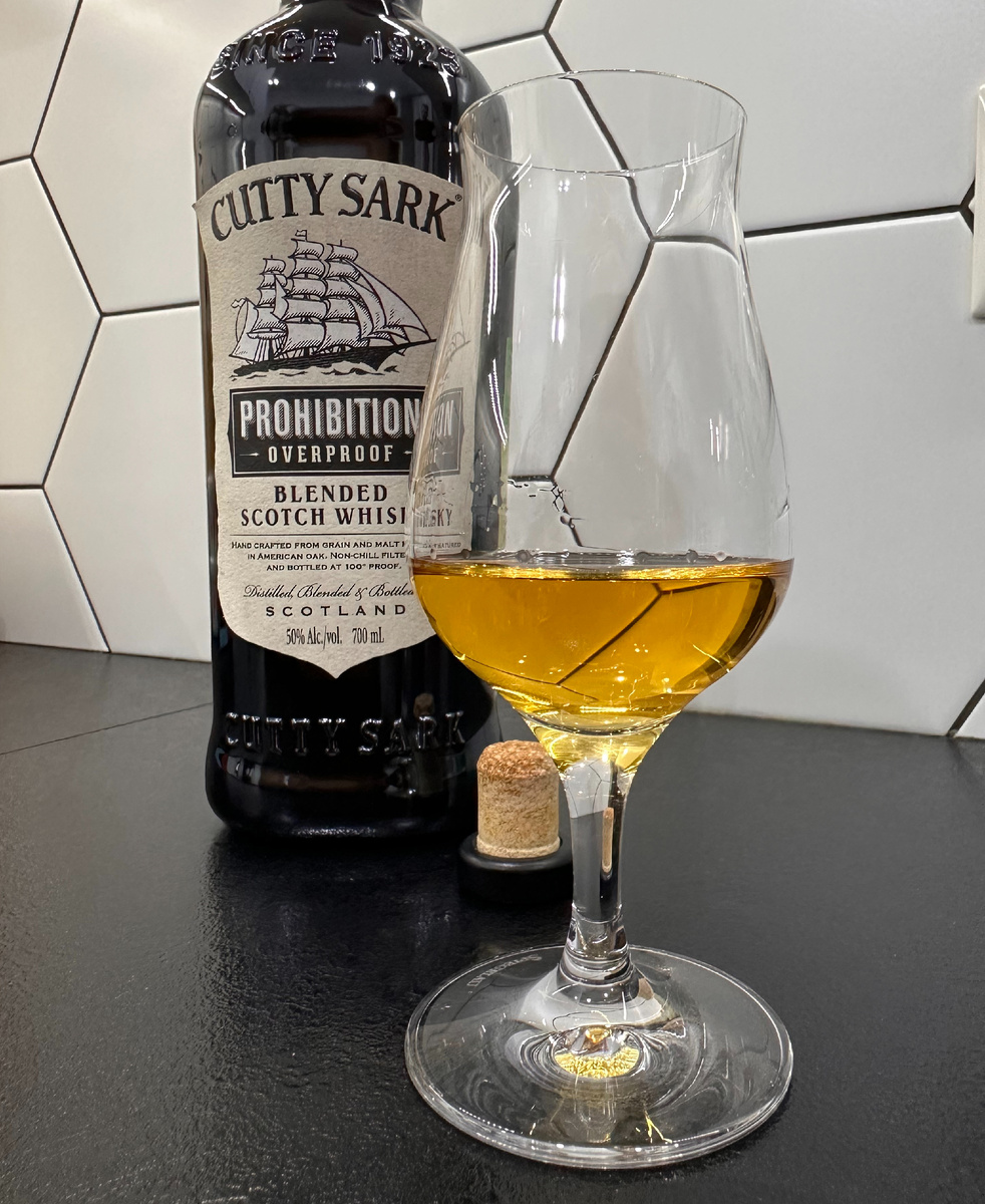 Цвет красивый и насыщенный.