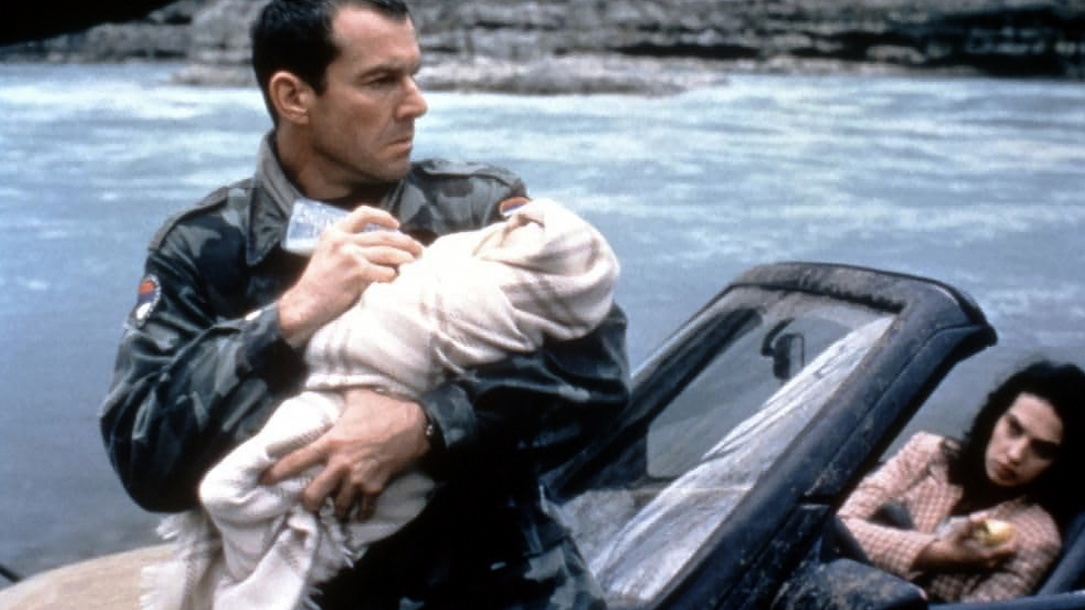 Кадр из фильма "Спаситель"