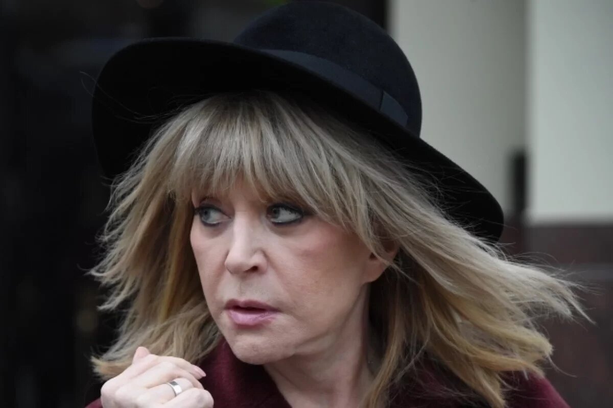    Минюст отклонил запрос о признании Пугачевой иноагентом