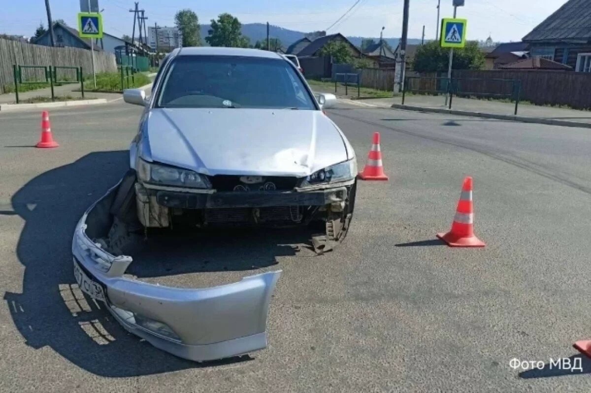    Две школьницы на мотоцикле пострадали в ДТП с иномаркой в Братске