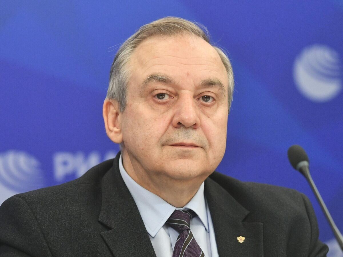    Заместитель председателя Совета министров Республики Крым Георгий Мурадов в Международном мультимедийном пресс-центре МИА "Россия сегодня"© РИА Новости / Владимир Трефилов