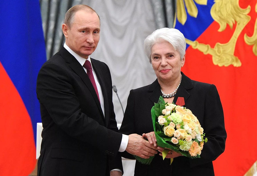 Согласно поговорке "Помяни черта, он и появится!