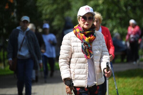 Активная женщина, архивное фото