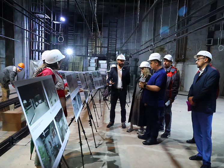     Губернатор лично осмотрел стройплощадку. Фото: novreg.ru