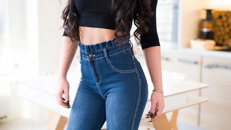     Джинсы с завышенной талией. emilia-spanish.ru