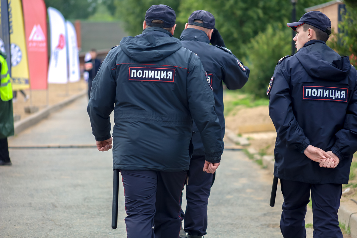 Нападавшего уже задержала полиция.  Фото: Елена Майорова