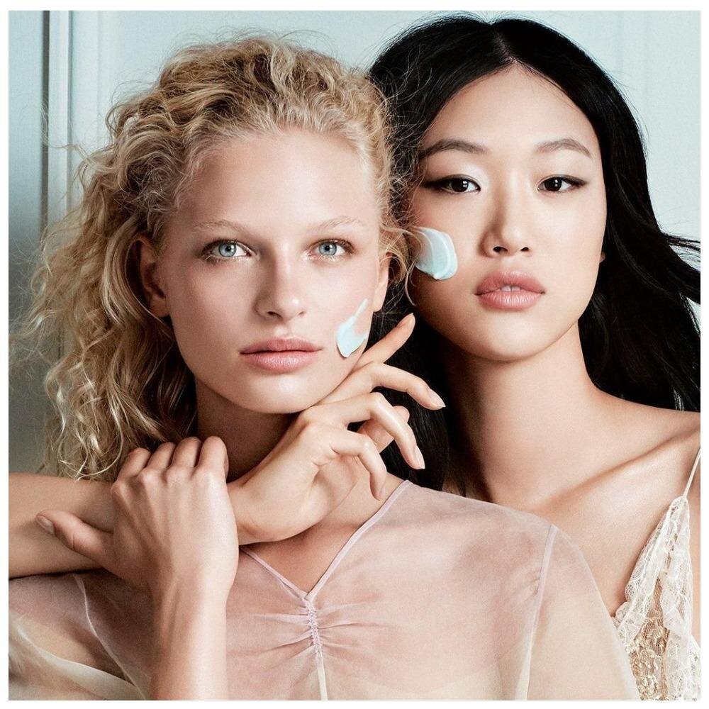    Важно понимать, что декоративная косметика с SPF не обеспечивает достаточной защиты