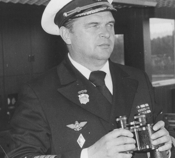 «Речники — народ счастливый». Большой путь Константина Бабушкина, капитана и художника