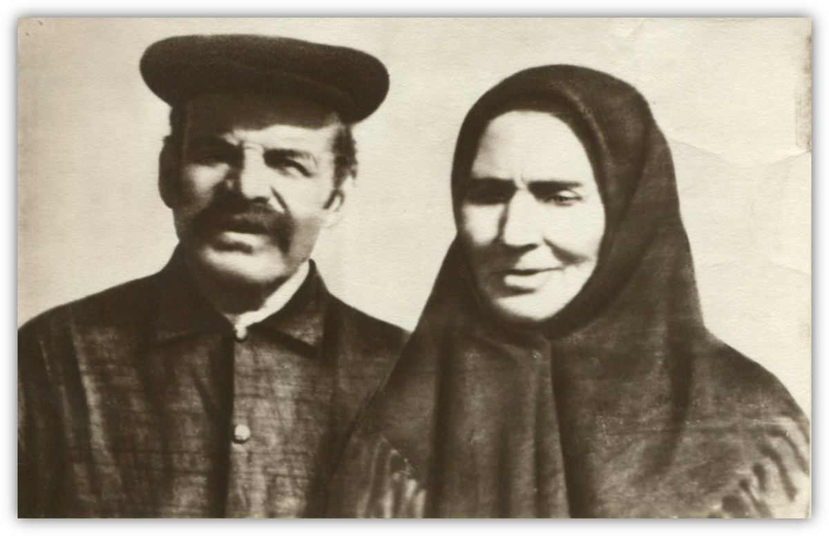 Родители К. Бабушкина — Иван Александрович, шкипер, и Анна Терентьевна. Фото из архива Музея речного флота ВГУВТ.