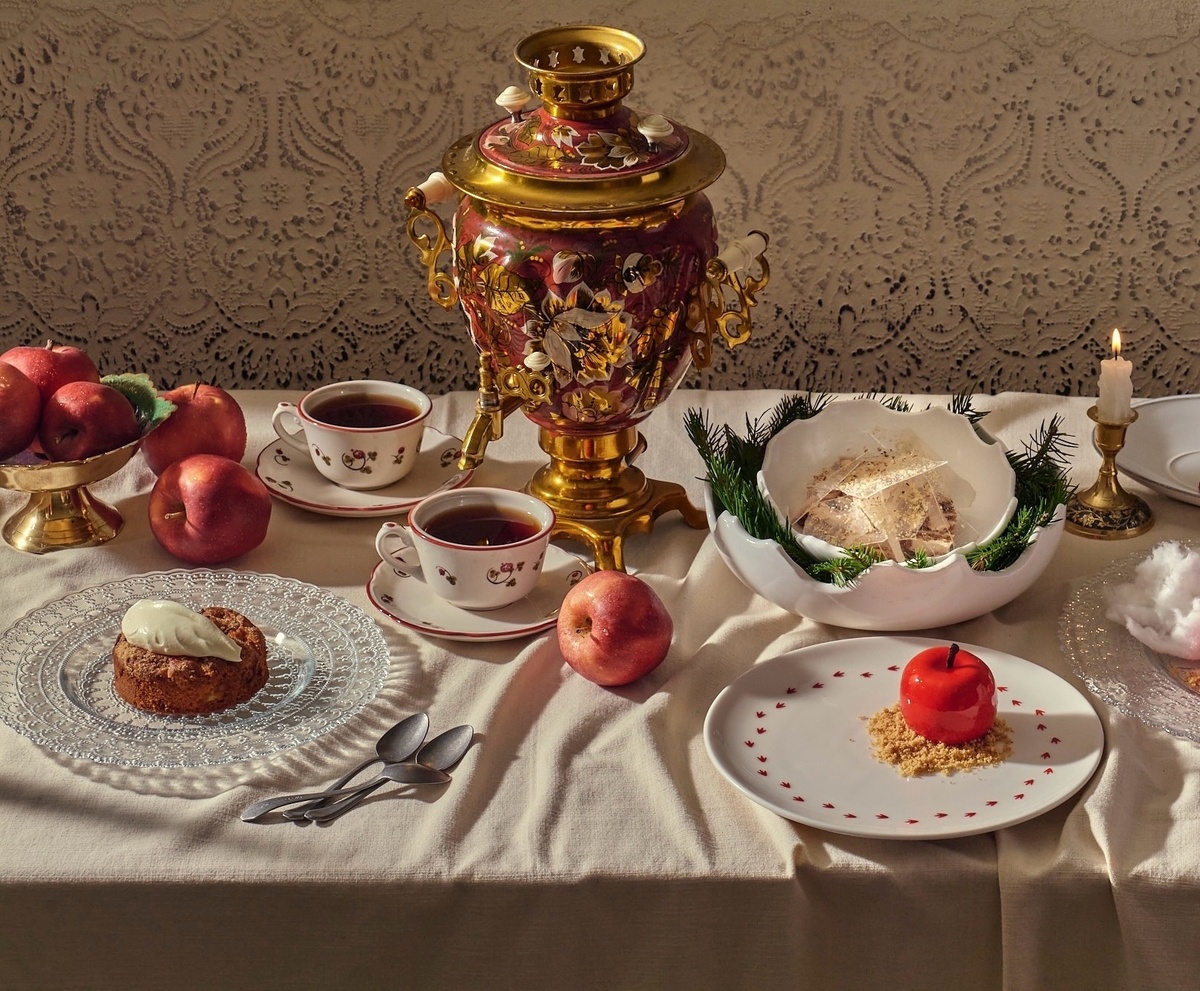 Фотографии с сайта и соцсетей ресторана