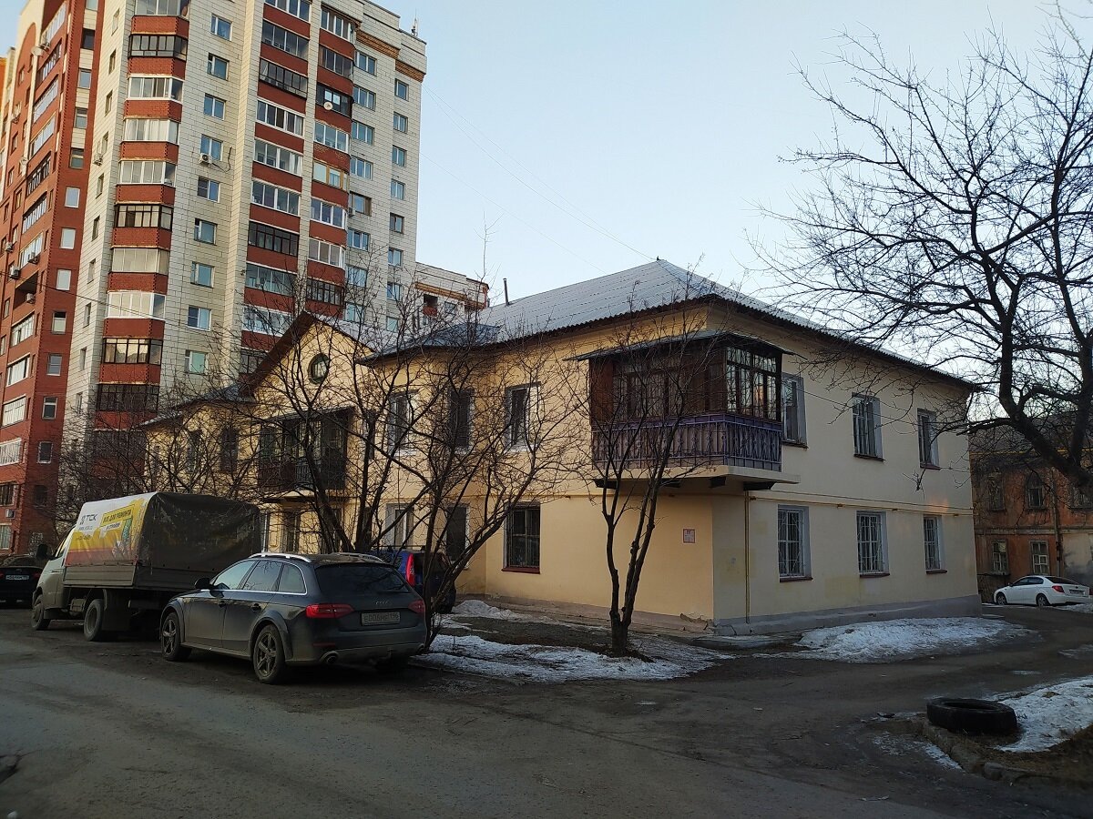 Единственный дом на улице