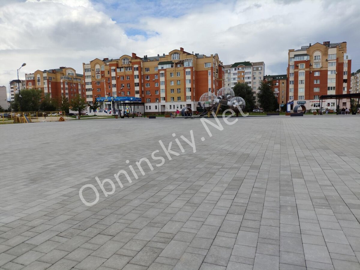 Плитки вместо детской площадки