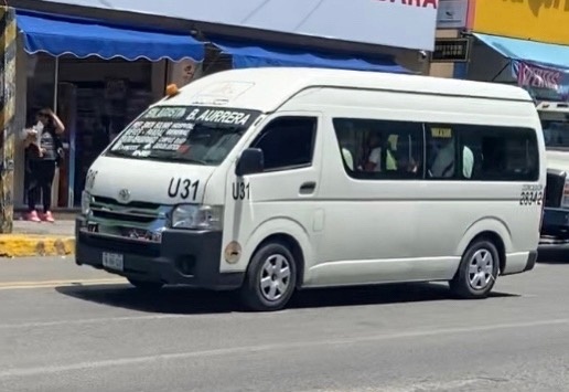 Внешний вид типичной мексиканской маршрутки (г. Пуэбла)