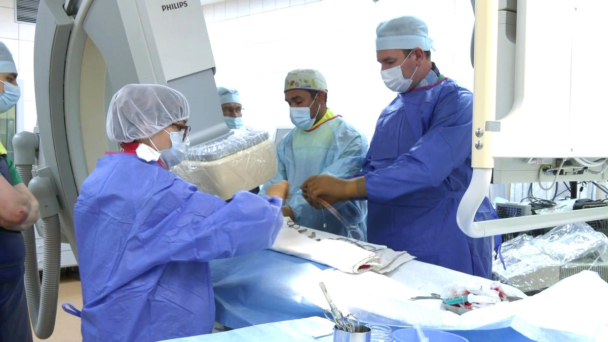    Сургутские врачи освоили новую технологию имплантации кардиостимуляторов