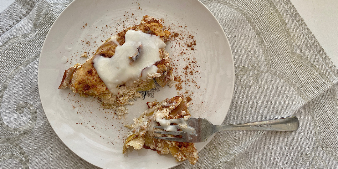 Необычная кокосовая шарлотка из 4 ингредиентов! Готовится быстро, а получается вкусно и полезно :)