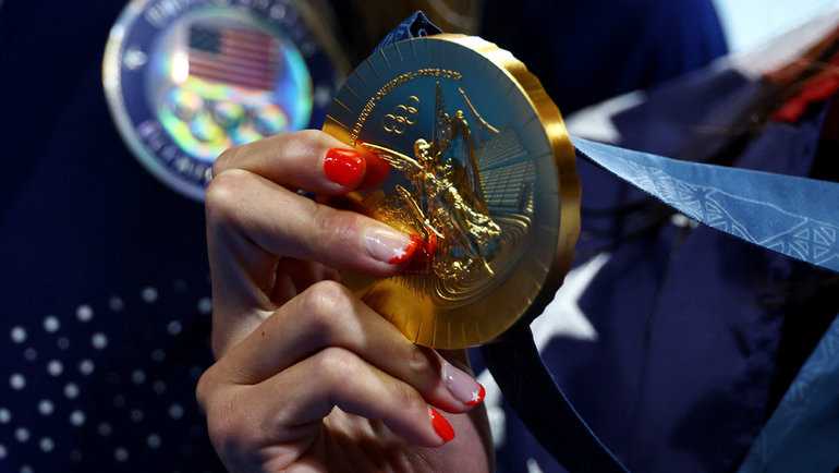    Золотая медаль Олимпийских игр-2024 в Париже. Reuters