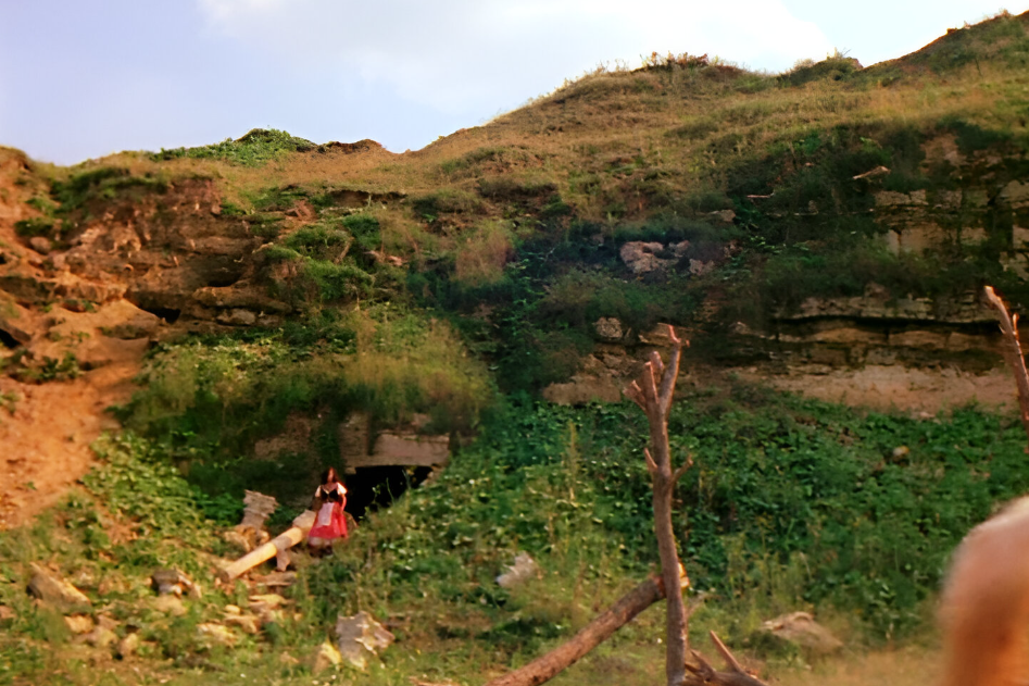 Девятовские каменоломни, 1971 год. Кадр из фильма «Мой остров синий»