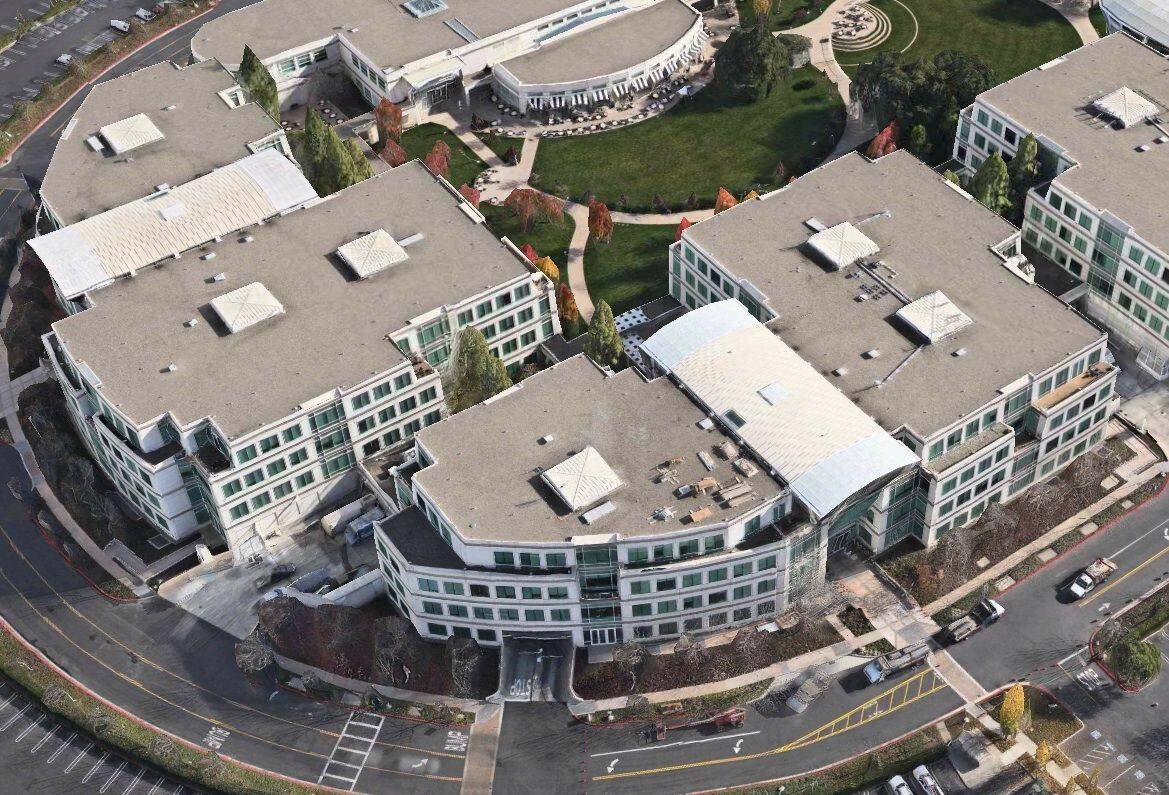 Купертино калифорния. Apple park в купертино штат калифорния. Купертино где находится. Кампус apple в купертино. Офис apple в купертино.