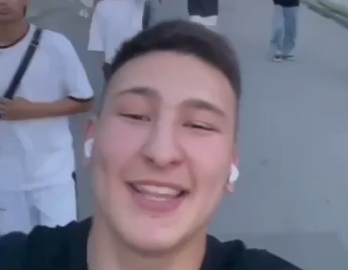 Самандар записывал десятки роликов. А теперь чего-то притих, 