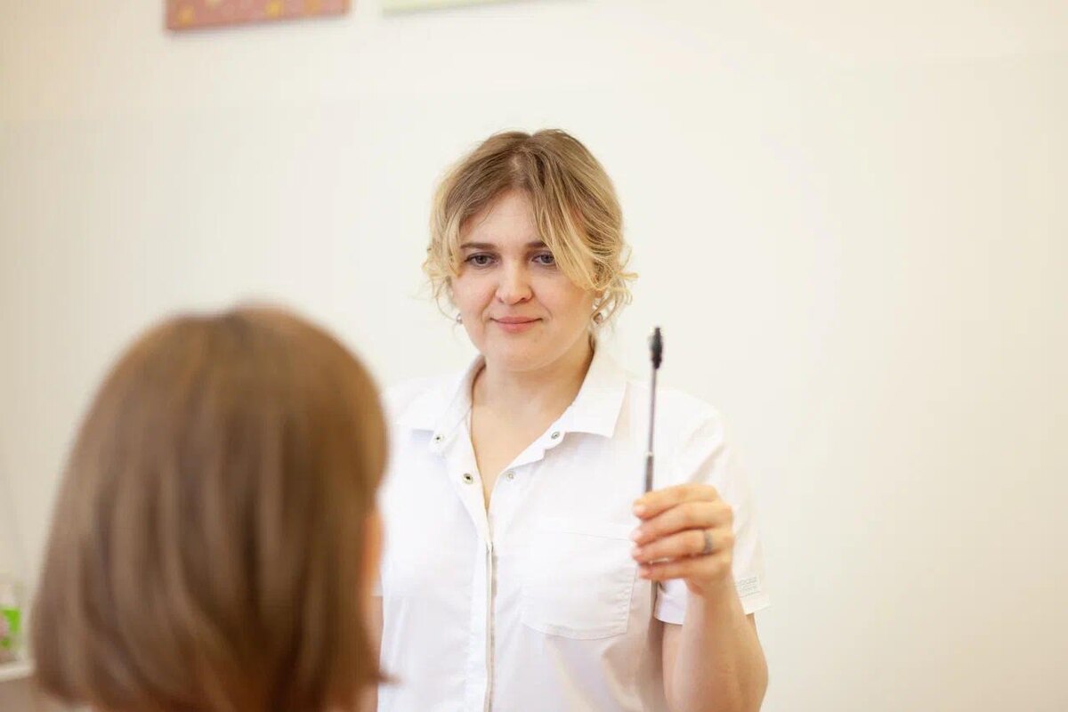 Перед процедурой необходимо пройти консультацию невролога