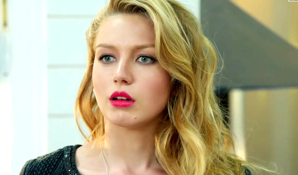 на фото Валерия Федорович