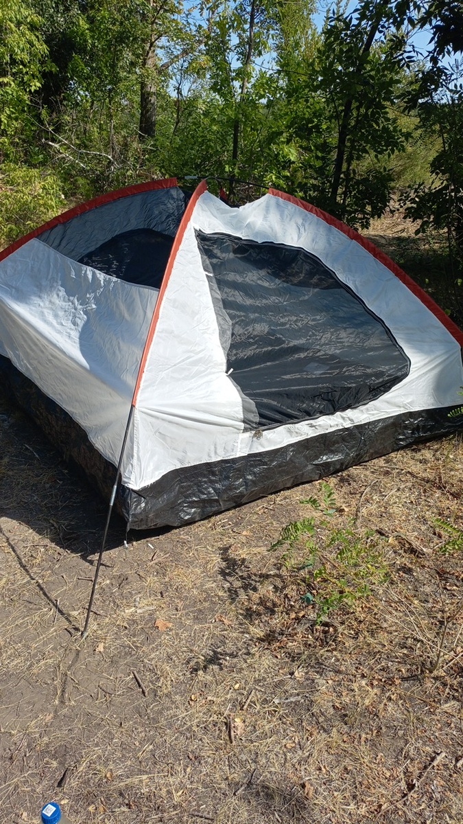 Еще не доустановлена. В видео видно ее.