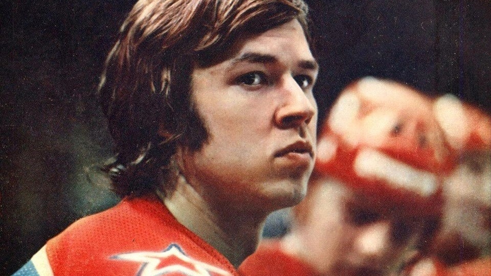 Кто из вратарей СССР входил в список лучших хоккеистов страны?