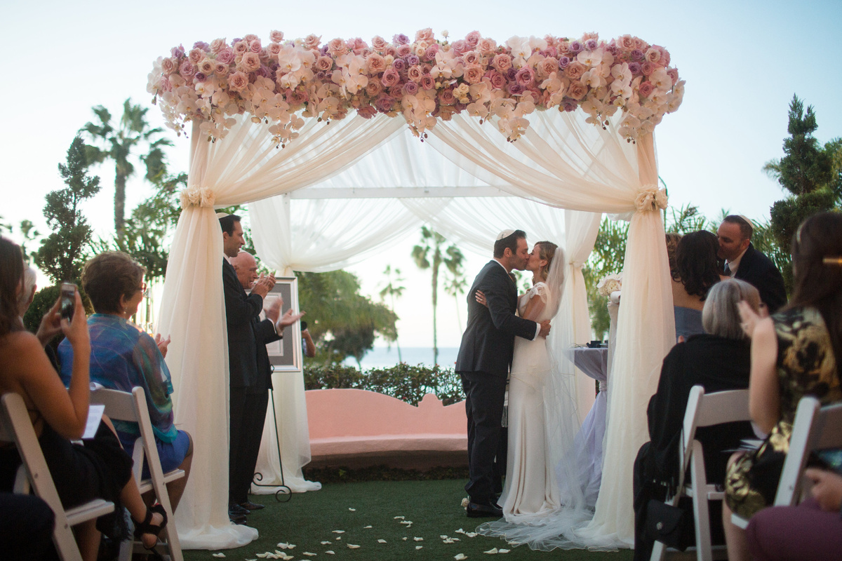 Вот этот навес - хупа