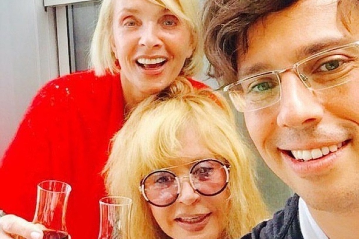 Алле Пугачевой пока не дают статус иноагента. Фото: социальные сети.