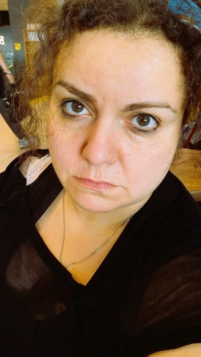 А это я - сижу уже в Аэропорту в Казани, жду рейс обратно в Москву... 