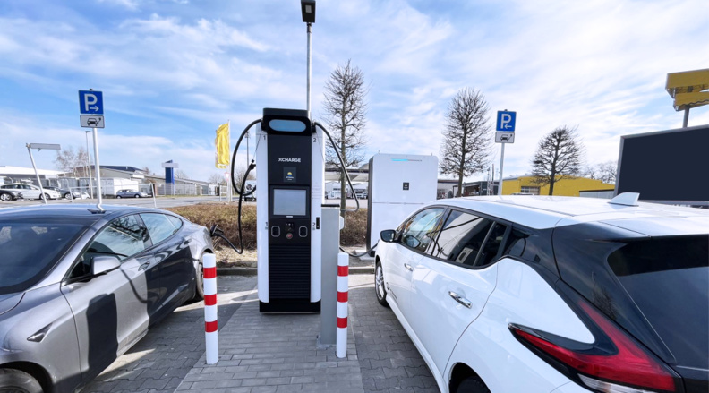 Зарядная станция XCharge