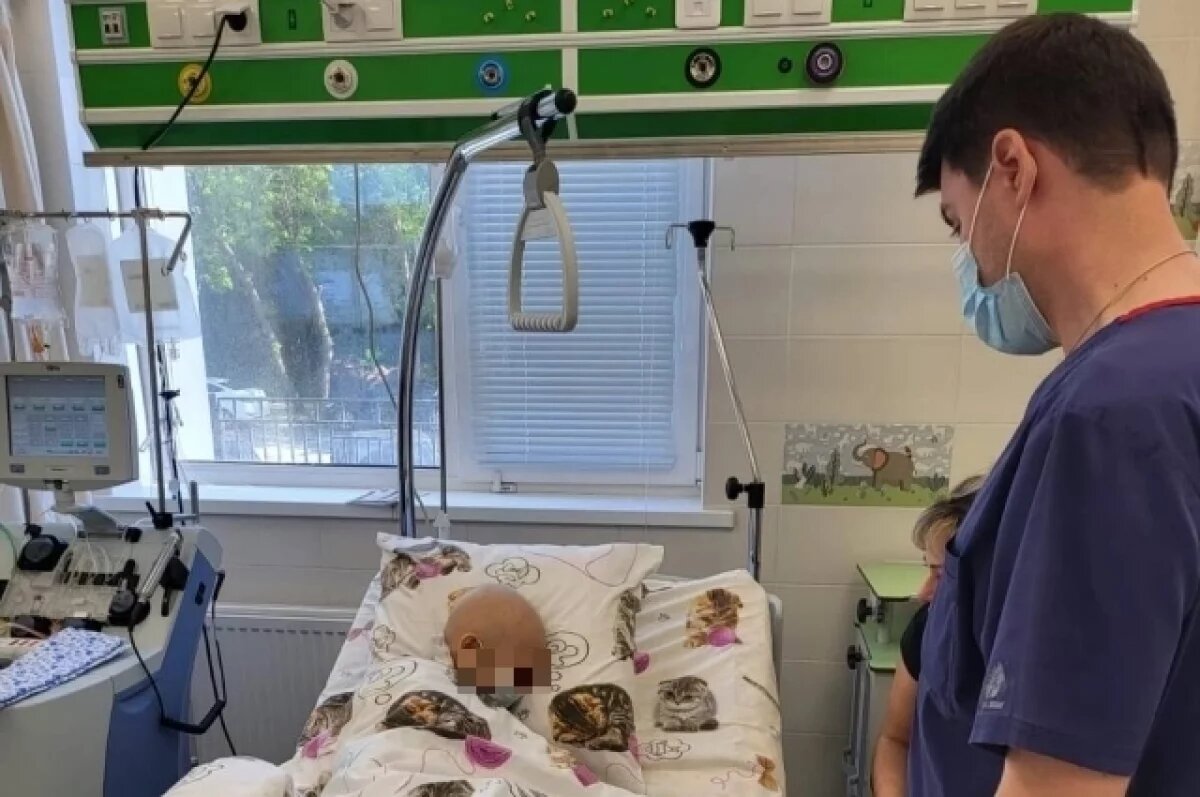    Врачи в Уфе сделали первую в республике пересадку костного мозга ребенку