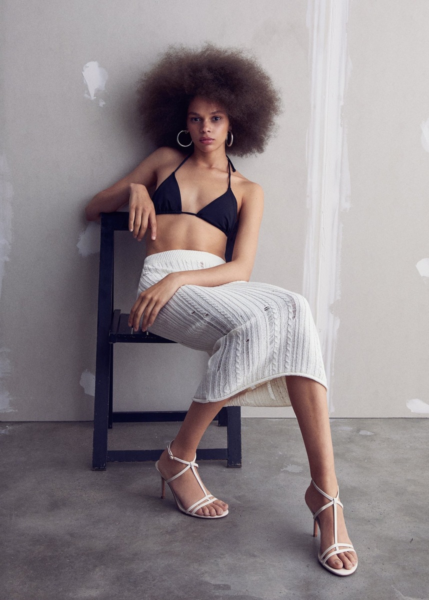    Босоножки Mango, 2999 руб.