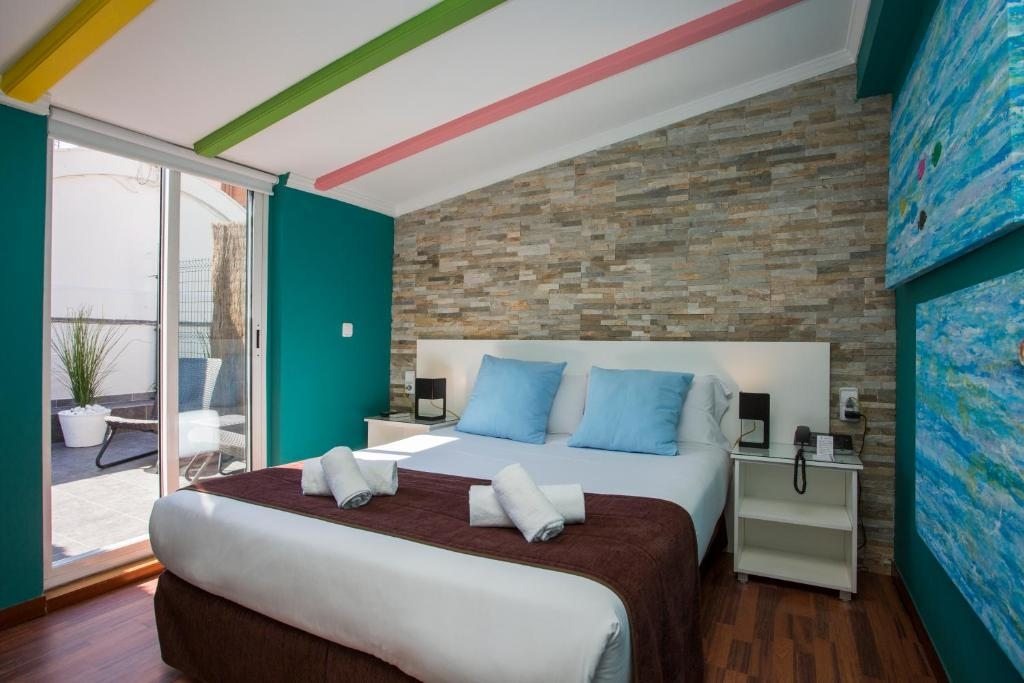 Вот такой у нас был номер. Террасу видно. Фото с сайта отеля.