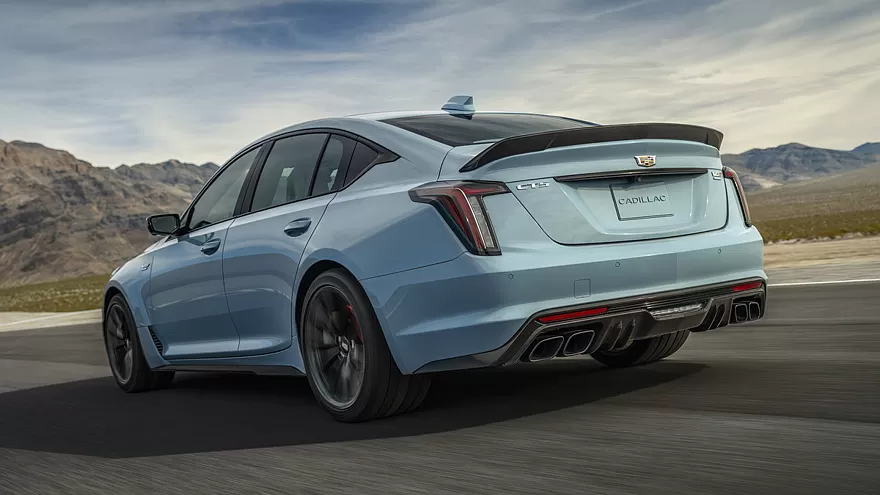 На фото: Cadillac CT5-V Blackwing Precision Package 