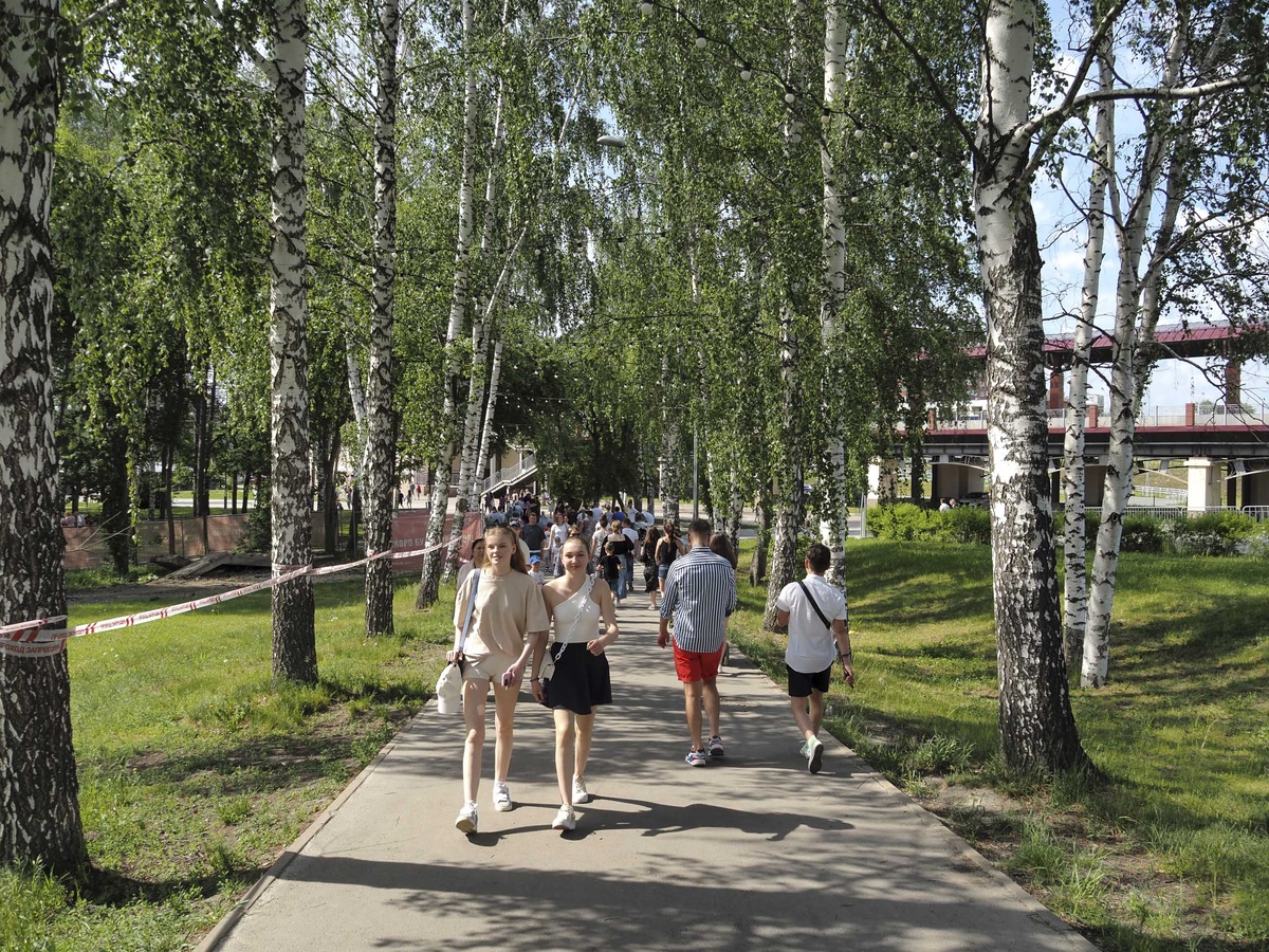 В сквере продолжаются работы по благоустройству.  Фото: Фото: ФедералПресс / Антон Федулов