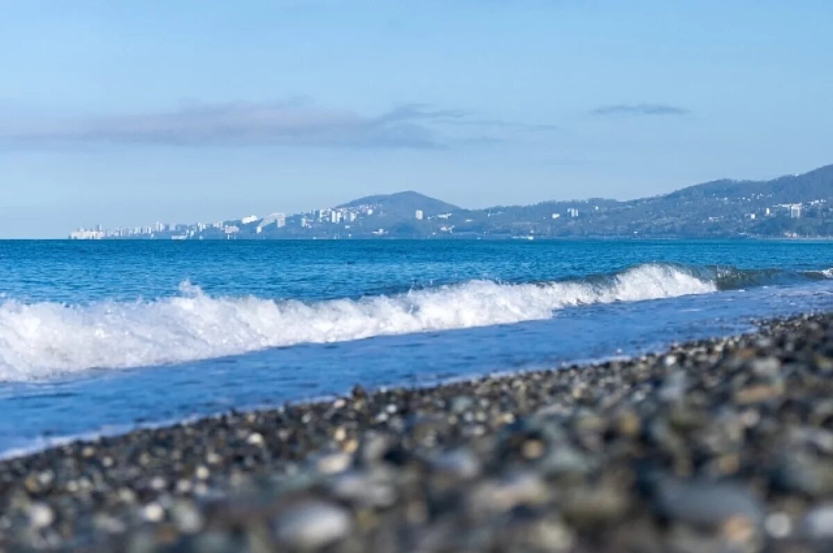    В Сочи засняли пару, занявшуюся сексом в море на сапборде