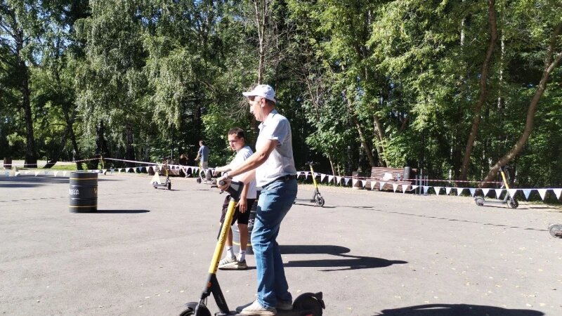     Школа вождения электросамокатов от Whoosh Altapress.ru