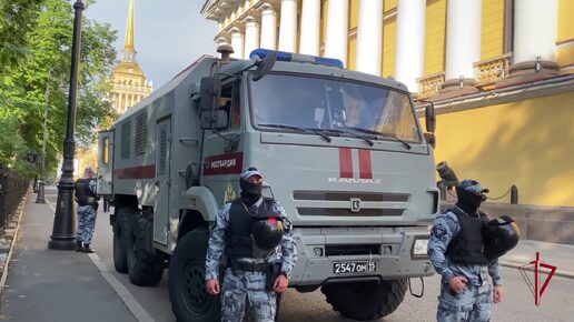 Видеозарисовка: День ВМФ-2024 в Санкт-Петербурге. Вспомним, как это было.