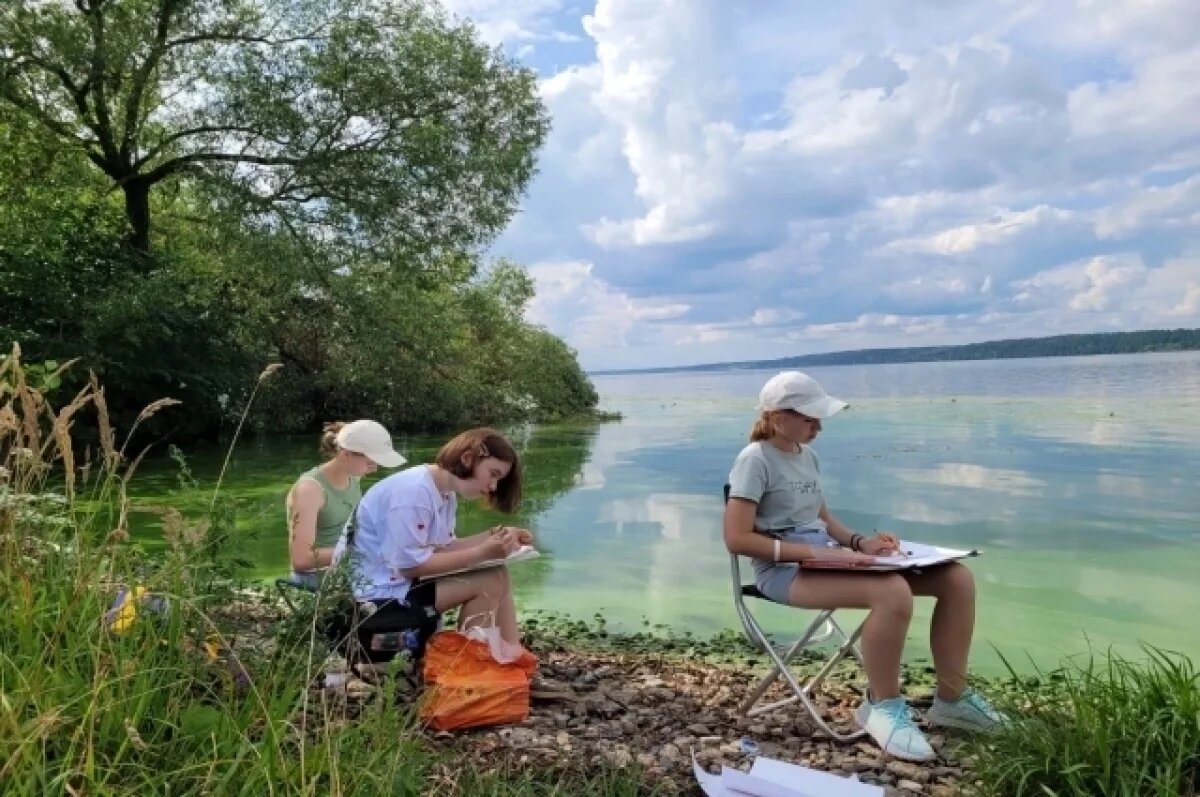    В Кинешемском районе открылся творческий лагерь «Волжский художник»