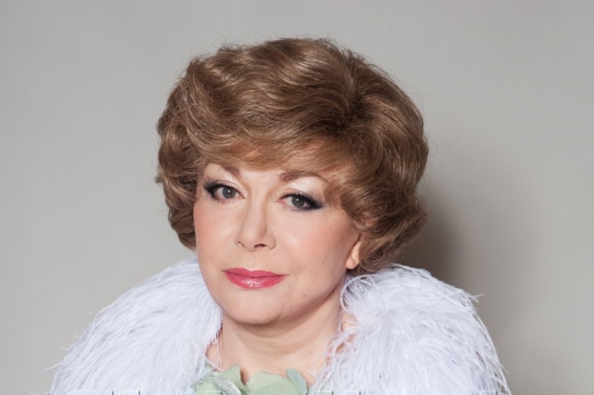    87 лет Эдите Пьехе.