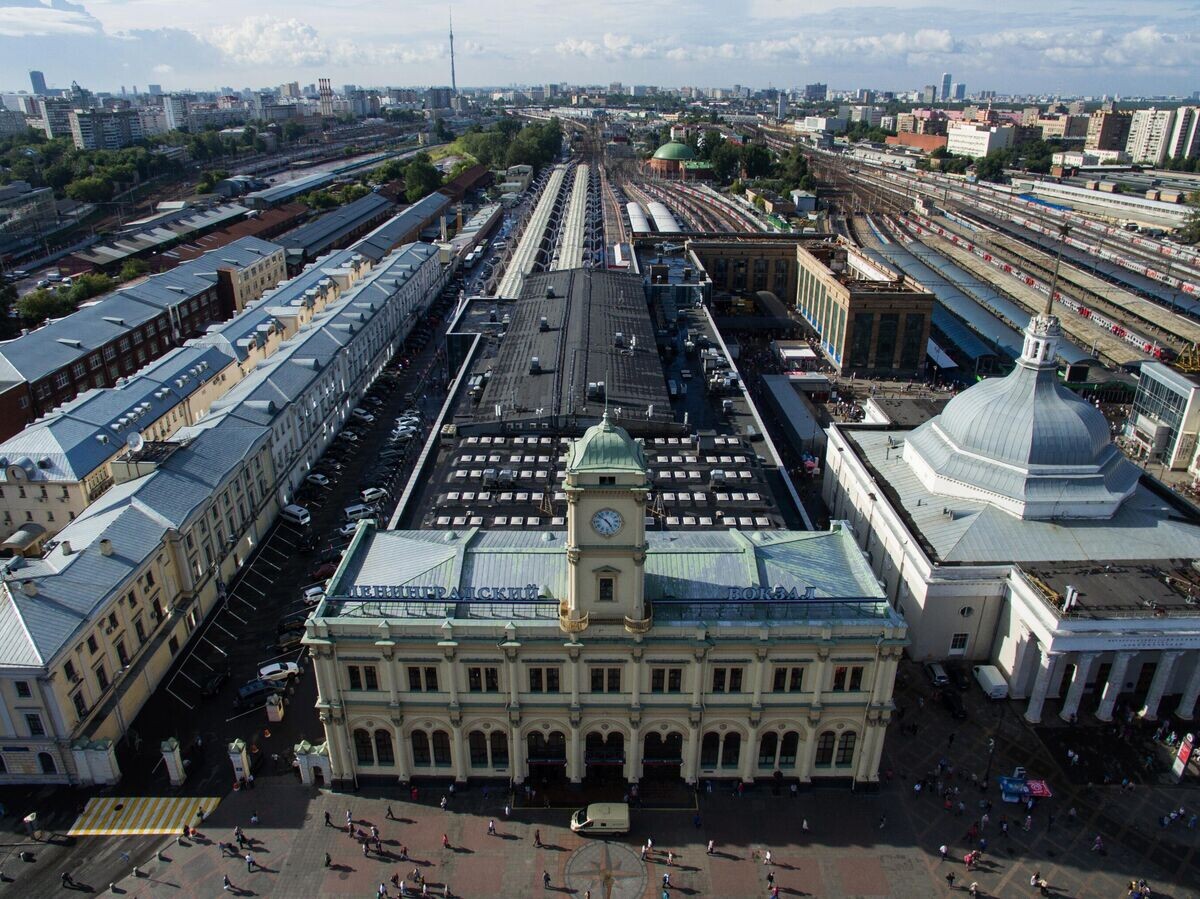    Ленинградский вокзал в Москве© РИА Новости / Максим Блинов