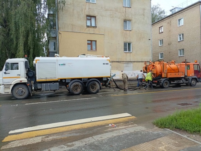    В Иванове устраняют последствия подтоплений