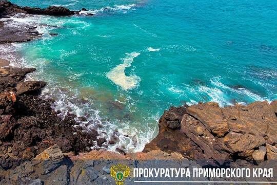    Правоохранители обнаружили нелегальный лагерь в Приморском крае: детей здесь унижали и заставляли мыть туалеты