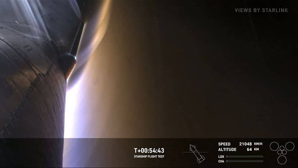    Корабль Starship во время четвертого испытательного полета / © SpaceX