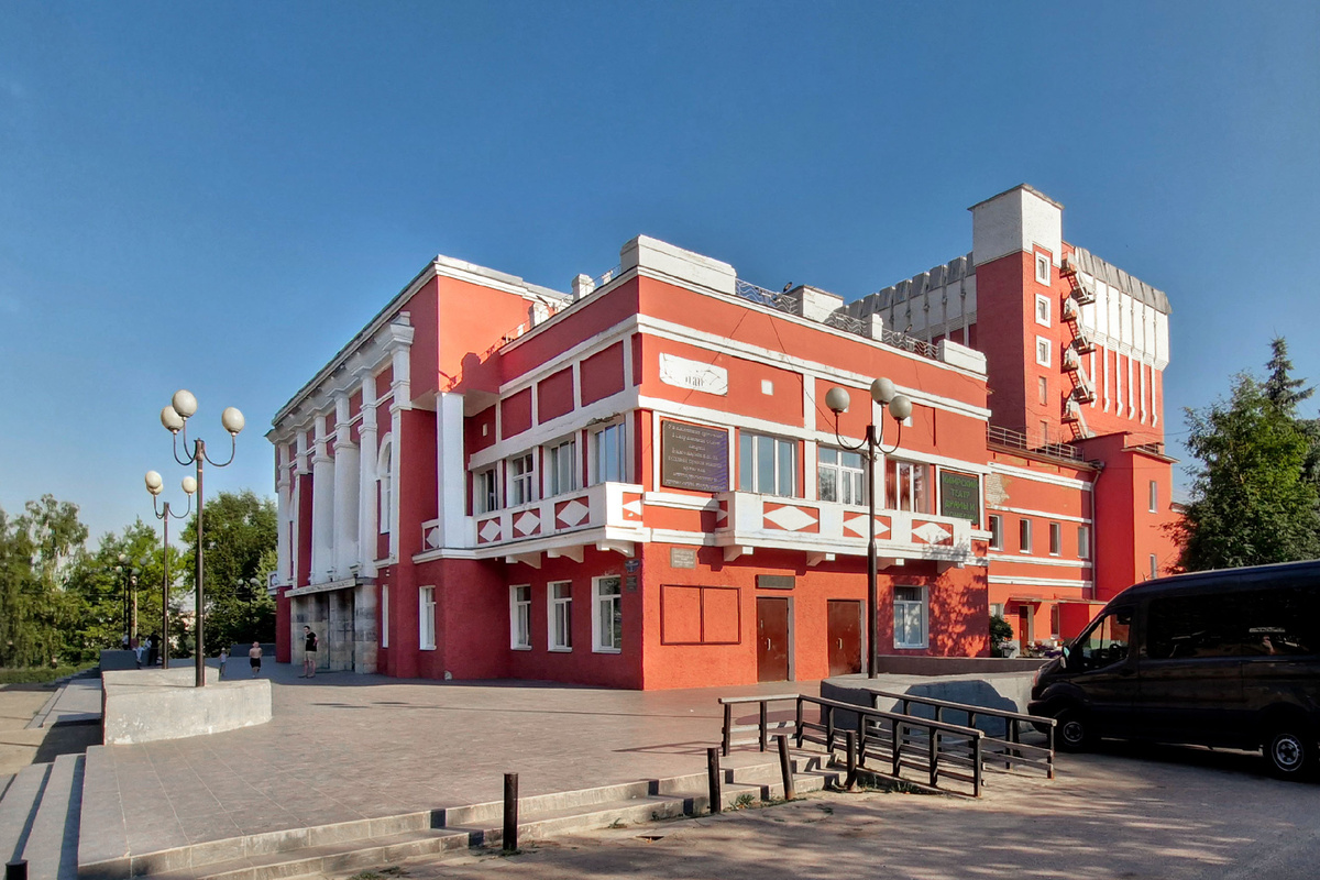 г.Кимры, Тетральная площадь, 2