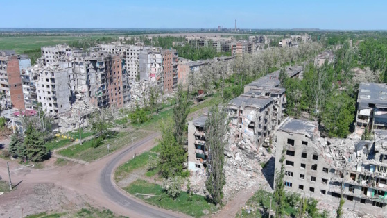    В Авдеевке начали восстанавливать жилые дома, разрушенные боями Анастасия Романова