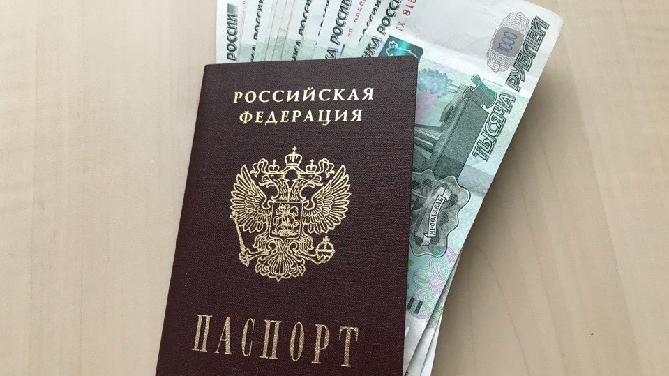    Почти 10 тысяч югорчан получают пособия от Социального фонда по уходу за пожилыми и инвалидами