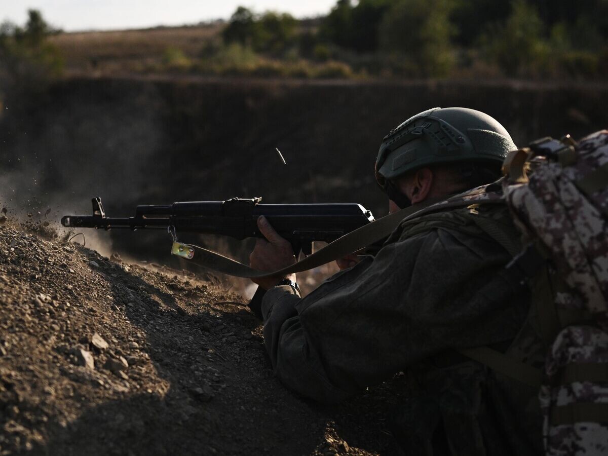    Российский военнослужащий в зоне проведения спецоперации© РИА Новости / Алексей Майшев